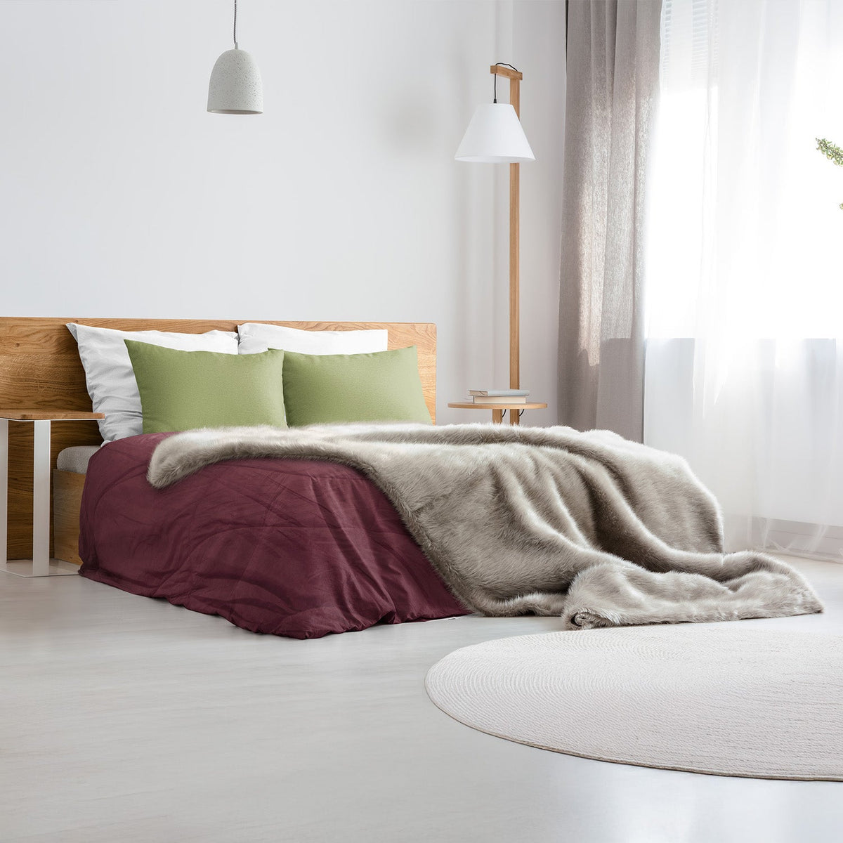 Ruby Red & Faded Blue – Nordic Life Double Microfibre Comforter (220x230 CM)